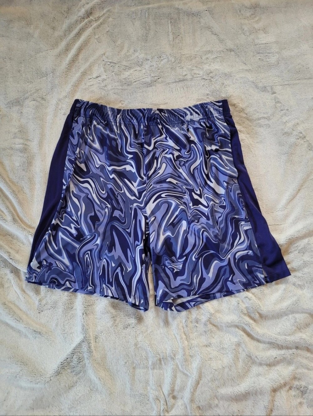 Under Armour Mens Size XL UA Train Stretch 2.0 Athletic Shorts Blue Marble Print